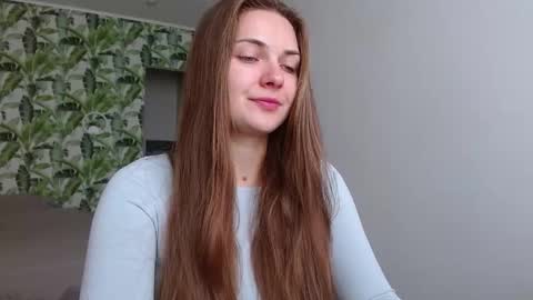 Olivia online show from October 2025 04:32:01 AM