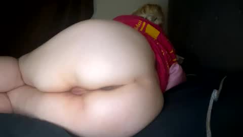 Snapshot of oliviaskies chatting on October 2025 04:57:02 AM Olivia baby  online show from October 2025 04:57:02 AM