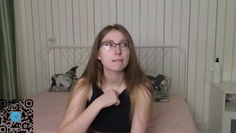 Kylie online show from September 2025 06:33:02 PM