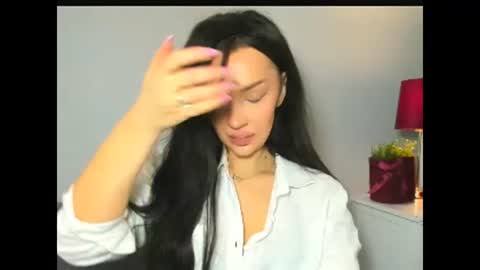 OliviaWomen online show from February 2026 10:31:02 AM