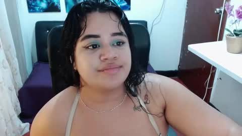 oliviia_cute online show from January 2026 04:49:02 AM
