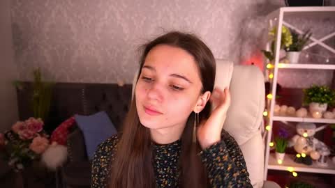 Olivia online show from January 2025 06:38:01 AM