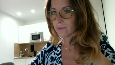 olyra11 online show from July 2026 06:24:02 PM