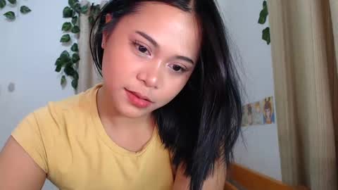 Snapshot of omariaennaid chatting on December 2024 04:38:01 AM Angel online show from December 2024 04:38:01 AM