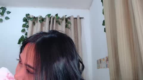 Snapshot of omariaennaid chatting on January 2025 03:29:02 AM Angel online show from January 2025 03:29:02 AM