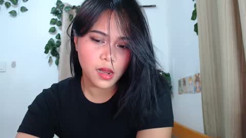 Snapshot of omariaennaid chatting on January 2025 10:12:02 AM Angel online show from January 2025 10:12:02 AM