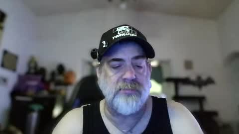 Snapshot of omegablack71 chatting on May 2026 02:35:01 PM omega71 online show from May 2026 02:35:01 PM