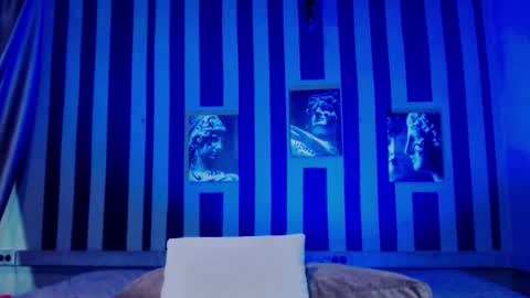 onaloon online show from December 2025 03:24:02 AM