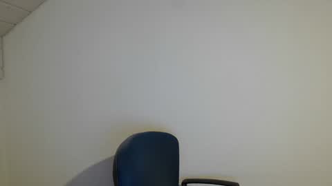Snapshot of onanister chatting on April 2026 08:04:02 PM Somewhere over the rainbow online show from April 2026 08:04:02 PM