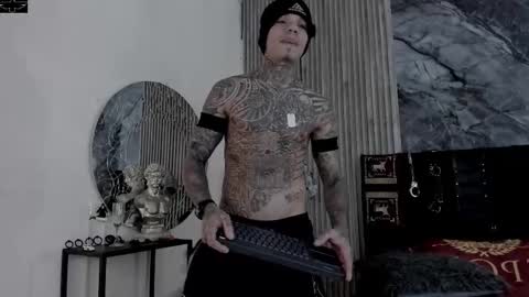     ... online show from October 2025 07:58:02 PM