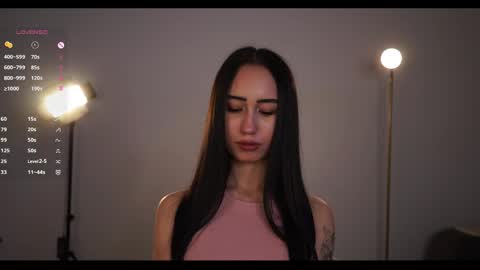 Mia online show from May 2026 02:55:02 PM