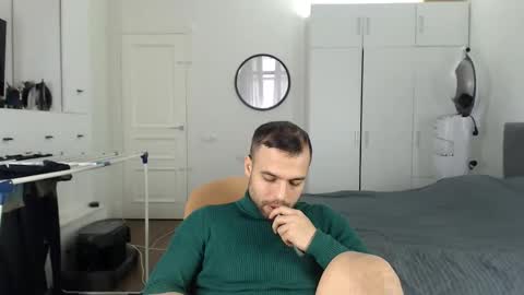 onebestlover online show from February 2026 07:59:02 AM