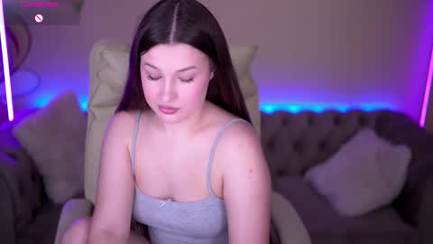 L A Y A online show from March 2026 08:02:01 PM