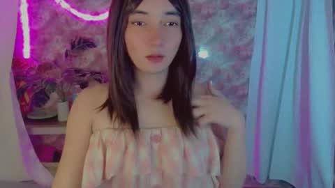 Snapshot of onelesslonelygirl69 chatting on August 2026 06:56:01 AM KLIER online show from August 2026 06:56:01 AM