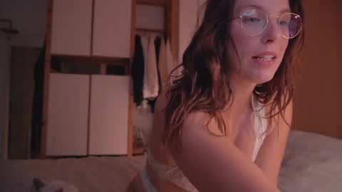 Ariel online show from December 2024 09:29:02 PM