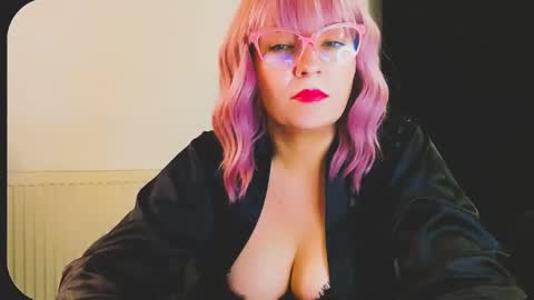 Snapshot of onemoreblonde chatting on January 2026 06:39:01 AM Nicol online show from January 2026 06:39:01 AM