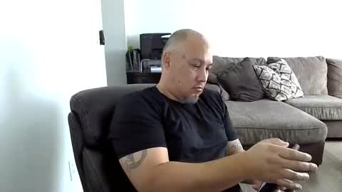 onetreehill1976 online show from March 2026 05:41:02 PM