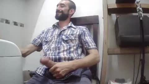 Snapshot of onfirebigman chatting on January 2025 12:33:01 AM Giorgeo Armani online show from January 2025 12:33:01 AM