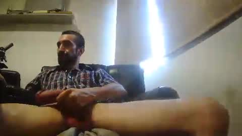 Snapshot of onfirebigman chatting on February 2025 10:39:02 PM Giorgeo Armani online show from February 2025 10:39:02 PM