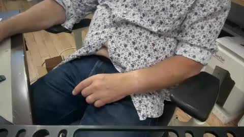 Snapshot of onlocationnyc chatting on September 2025 02:18:01 PM onlocationnyc online show from September 2025 02:18:01 PM