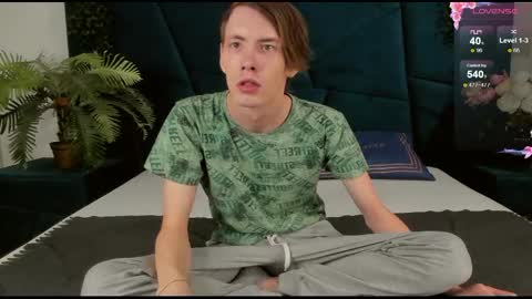 Erick  online show from February 2025 09:22:01 PM