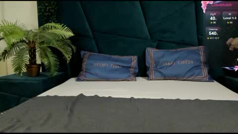 Erick  online show from February 2025 12:03:01 AM