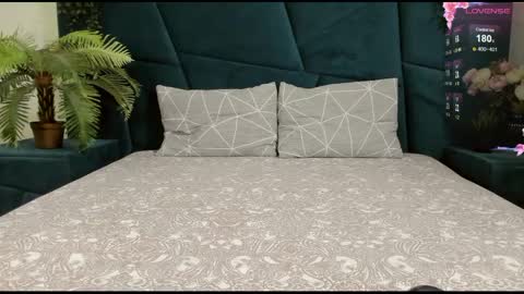 Erick  online show from February 2025 09:24:02 PM