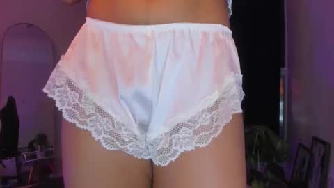 misssaray official online show from November 2025 12:10:02 AM