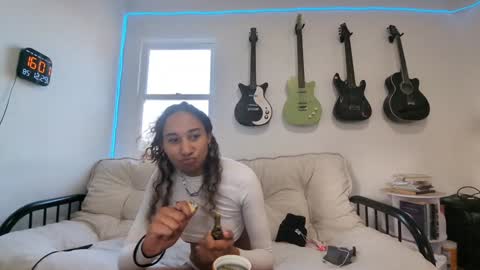 Duo online show from December 2024 12:00:02 AM