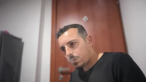 or online show from October 2025 04:41:02 PM