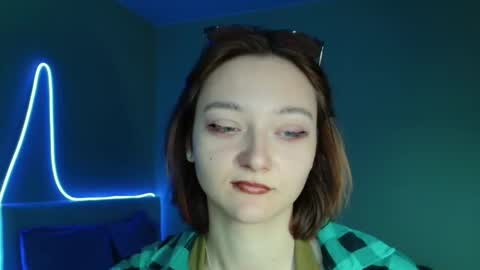 Melani  online show from November 2025 10:38:02 AM