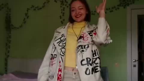 Snapshot of orange___melani chatting on June 2026 08:28:01 AM Melani online show from June 2026 08:28:01 AM