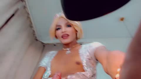 Oriana braom online show from January 2025 10:56:01 PM