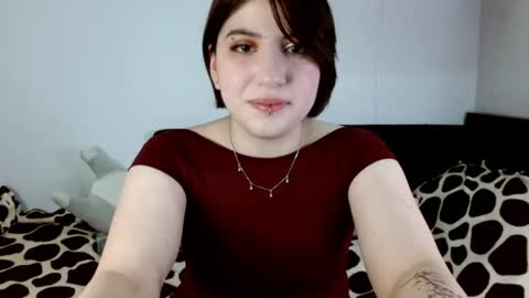 Snapshot of oriana_secret chatting on June 2026 04:15:02 AM Oriana online show from June 2026 04:15:02 AM