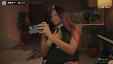 Orla online show from November 2025 12:11:02 AM