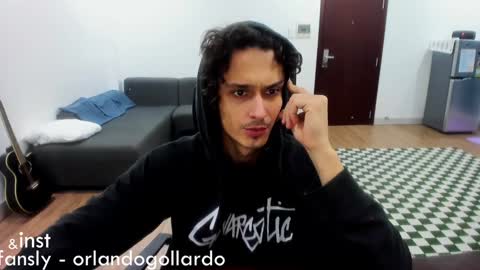 Snapshot of orlando__bloom chatting on January 2025 02:00:02 PM Fansly and Instagram -  online show from January 2025 02:00:02 PM