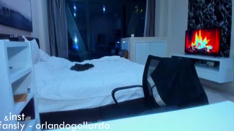 Snapshot of orlando__bloom chatting on January 2025 01:25:02 PM Fansly and Instagram -  online show from January 2025 01:25:02 PM