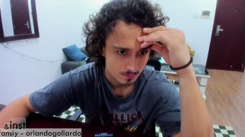 Snapshot of orlando__bloom chatting on February 2025 11:09:01 AM Fansly and Instagram -  online show from February 2025 11:09:01 AM