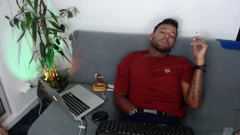 orlando_horny online show from October 2025 01:33:02 AM