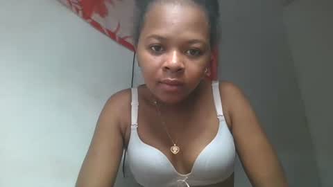 Snapshot of ornellahhh chatting on October 2025 10:32:02 PM ornellahhh online show from October 2025 10:32:02 PM