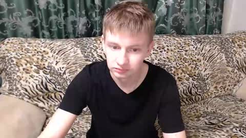 Oscar online show from February 2025 09:44:02 PM