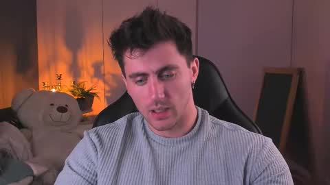 Oscar online show from October 2025 09:27:01 PM