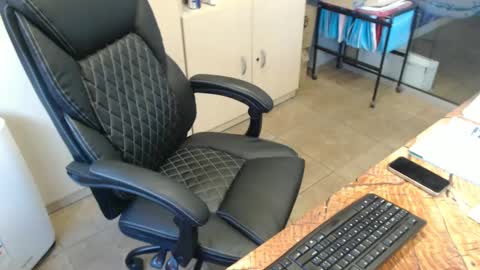 Snapshot of oscar_msng chatting on September 2025 05:16:02 PM Oscar online show from September 2025 05:16:02 PM