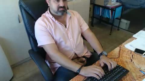 Snapshot of oscar_msng chatting on October 2025 04:57:02 PM Oscar online show from October 2025 04:57:02 PM