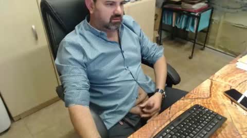 Snapshot of oscar_msng chatting on November 2025 06:23:02 PM Oscar online show from November 2025 06:23:02 PM