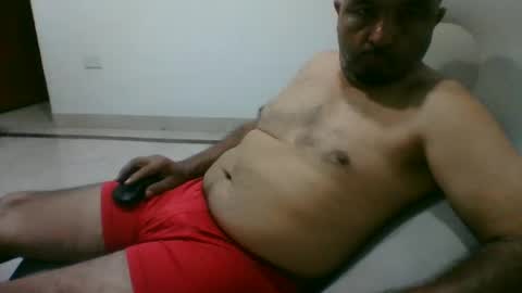 oscarjhe3512 online show from February 2026 02:01:02 AM