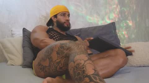 osher_cox online show from December 2025 03:01:02 AM