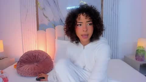 Snapshot of oshun_25 chatting on March 2025 11:55:02 AM Oshun  online show from March 2025 11:55:02 AM
