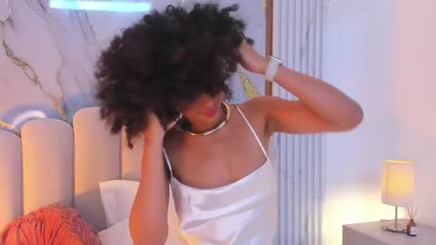 Snapshot of oshun_25 chatting on September 2025 12:10:01 PM Oshun  online show from September 2025 12:10:01 PM