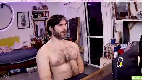 Snapshot of osito_blanco chatting on July 2026 10:58:02 PM Osito Blanco online show from July 2026 10:58:02 PM